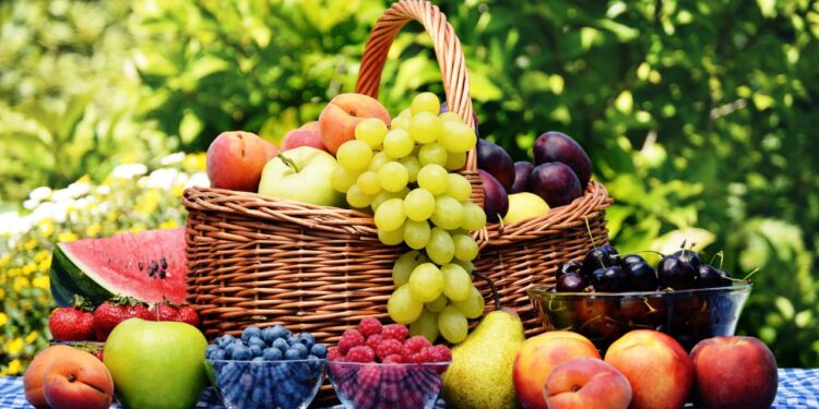 Summer fruits that love your skin