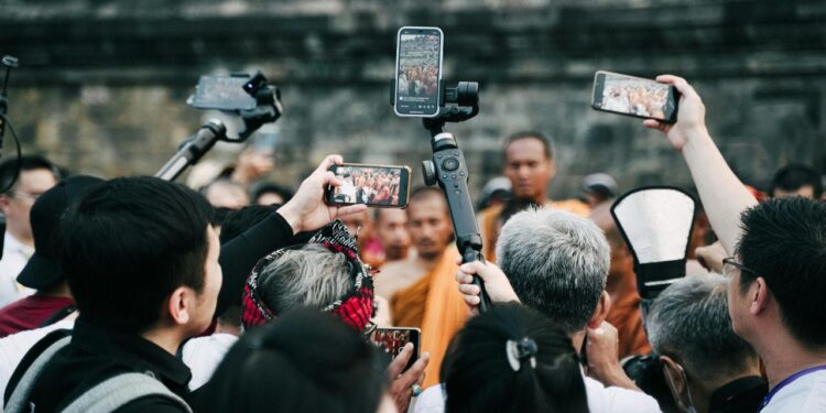 The impact of social media on modern journalism